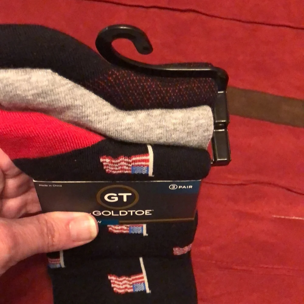 3 pack of Men’s Gold Toe Fashion Crew Socks